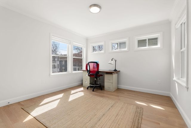 21 Bradford Rd 21, Watertown, MA 02472