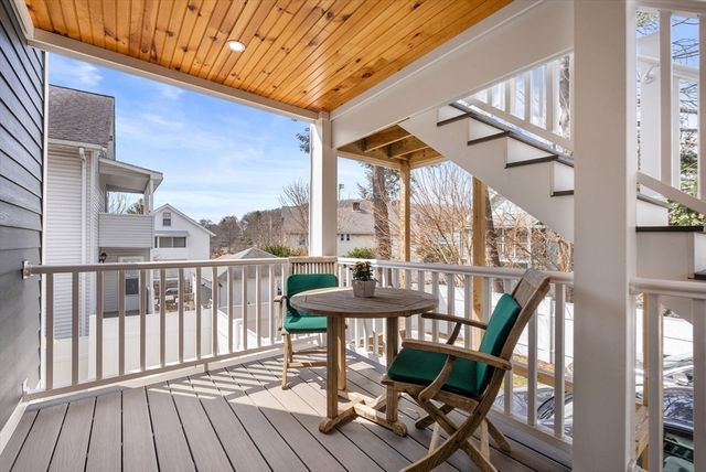 21 Bradford Rd 21, Watertown, MA 02472