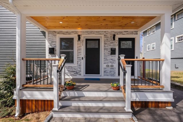 21 Bradford Rd 21, Watertown, MA 02472