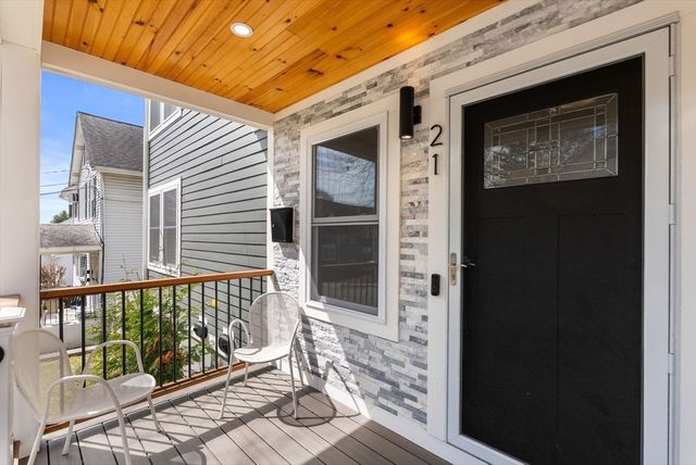 21 Bradford Rd 21, Watertown, MA 02472