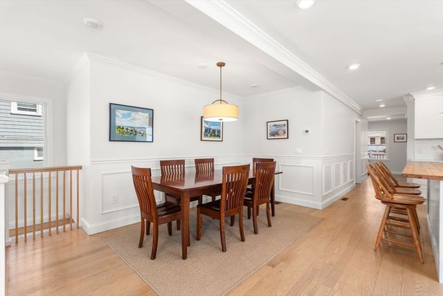 21 Bradford Rd 21, Watertown, MA 02472