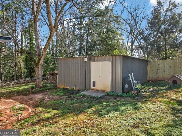 104 Parkway Drive, Eatonton, GA 31024