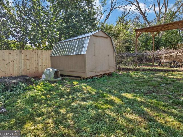 104 Parkway Drive, Eatonton, GA 31024