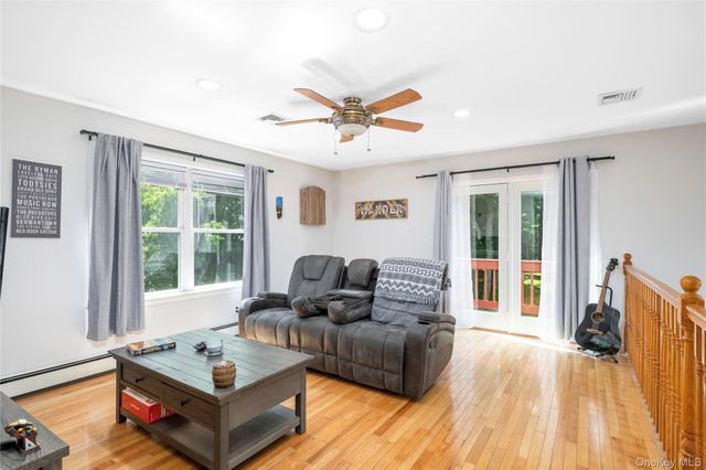 22 Elm Road, Lake Peekskill, NY 10537