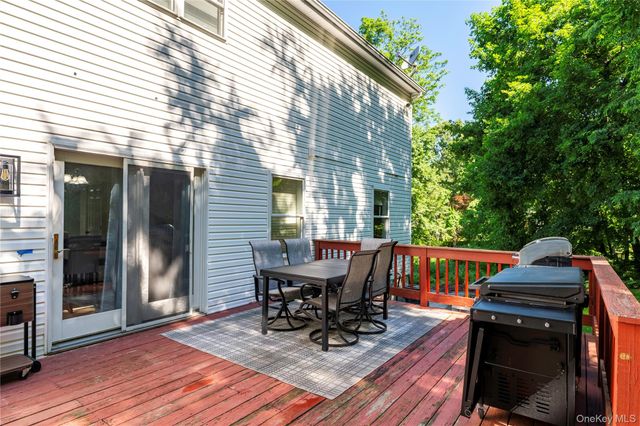 22 Elm Road, Lake Peekskill, NY 10537