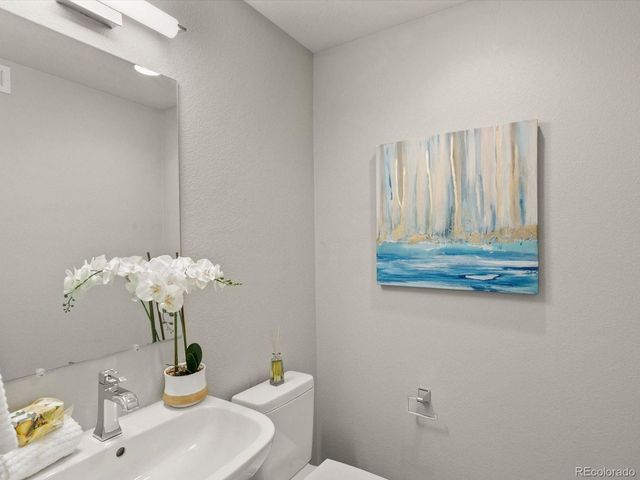 3132 W 19th Ave 3, Denver, CO 80204