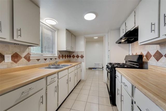 6214 Capestone Drive, Dallas, TX 75217