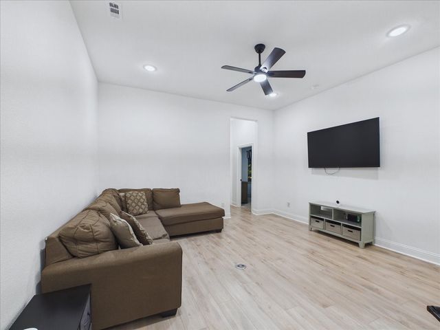 180 Settlement Lane, Mclendon Chisholm, TX 75032