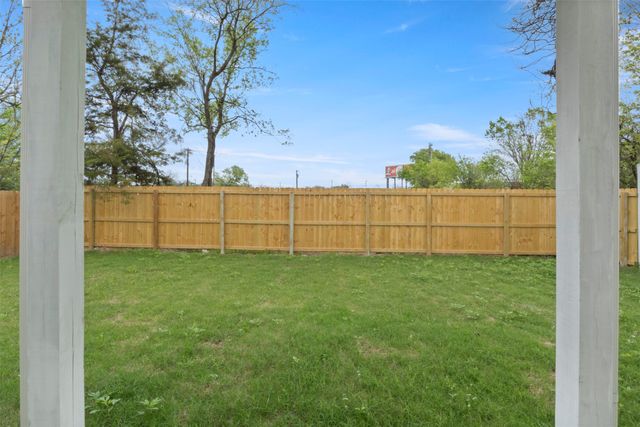 1542 Caldwell Street, Dallas, TX 75223