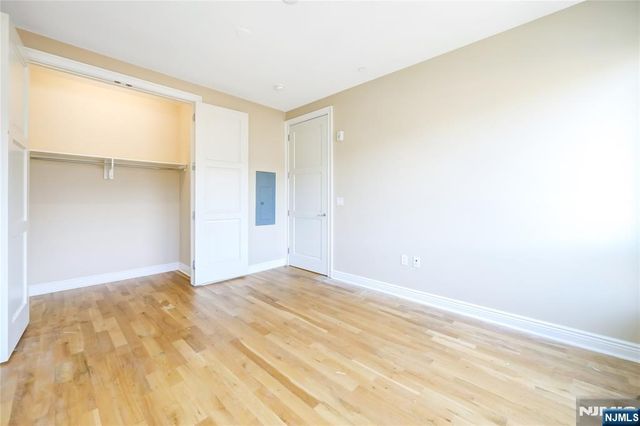 15 Somerset Lane B405, Edgewater, NJ 07020