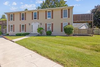 3917 Country PLACE #A, Sheboygan, WI 53081