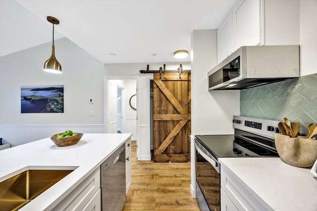 62 Fletcher N, Brewster, MA 02631