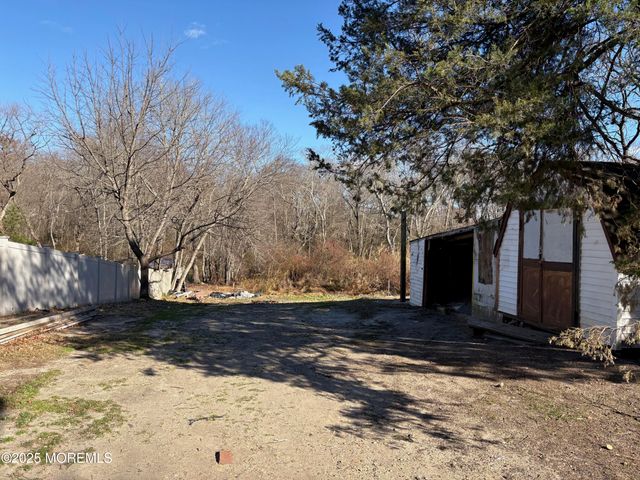 155 Leesville Road, Jackson, NJ 08527