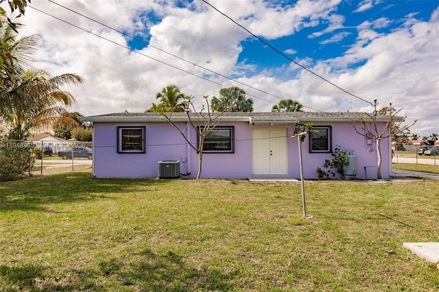 14625 SW 104th Pl, Miami, FL 33176