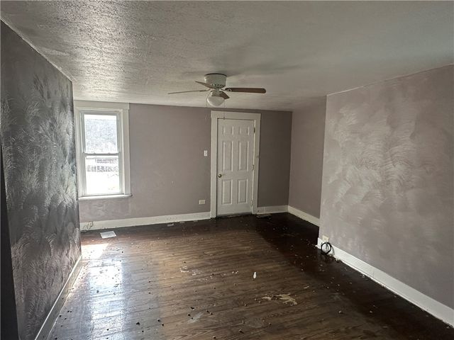 111 Center St, East Bethlehem, PA 15348