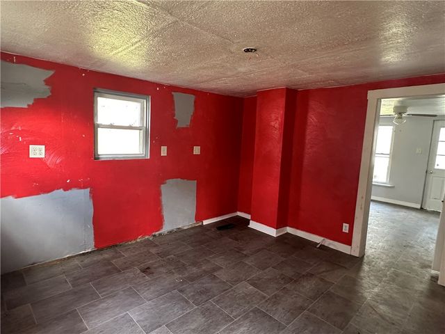 111 Center St, East Bethlehem, PA 15348