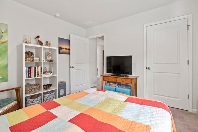 615 Norwich Ln., Myrtle Beach, SC 29588