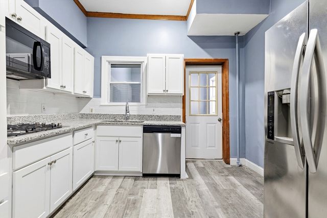 28 Newton St TH, Boston, MA 02135