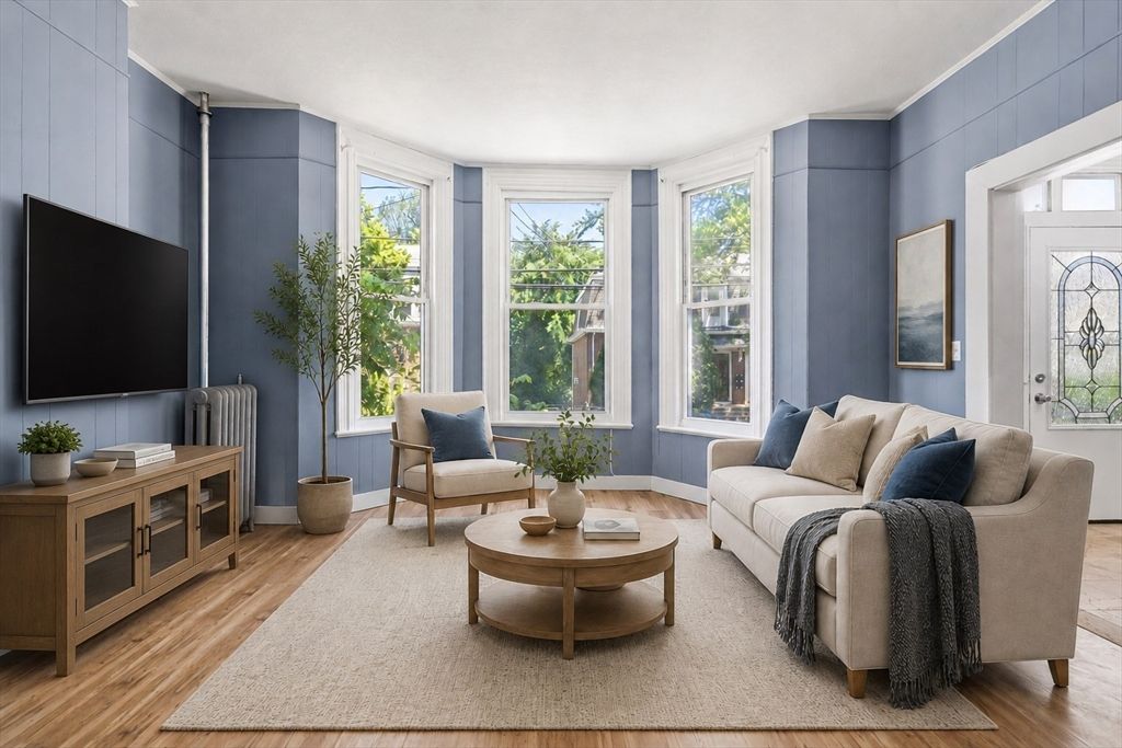 28 Newton St TH, Boston, MA 02135
