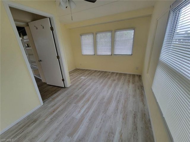 207 Lantern LN, North Fort Myers, FL 33917