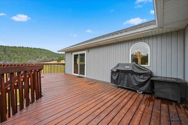 1129 FOOTHILLS RD, Sturgis, SD 57785