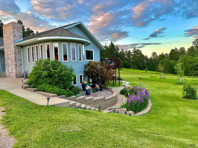 1129 FOOTHILLS RD, Sturgis, SD 57785