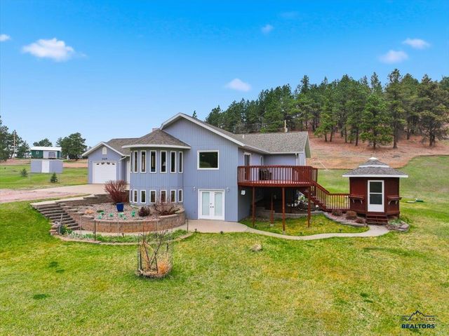 1129 FOOTHILLS RD, Sturgis, SD 57785