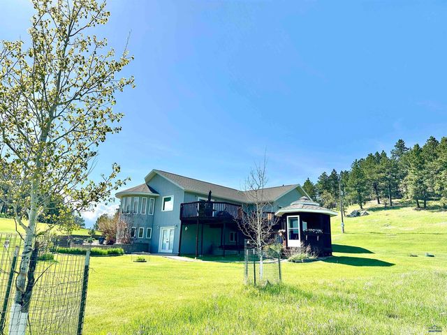 1129 FOOTHILLS RD, Sturgis, SD 57785