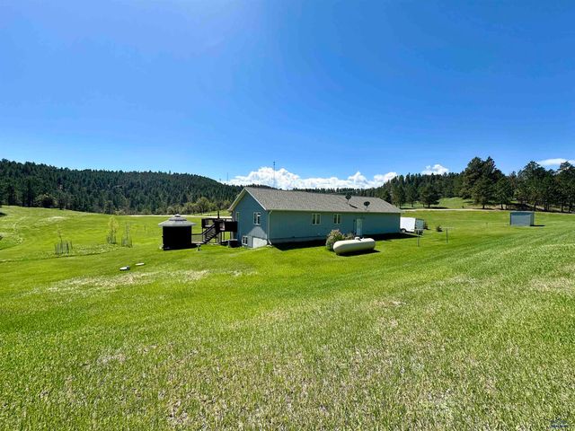 1129 FOOTHILLS RD, Sturgis, SD 57785