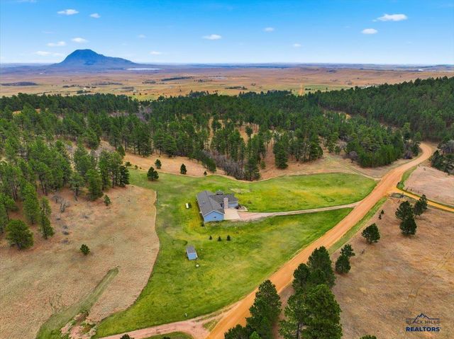 1129 FOOTHILLS RD, Sturgis, SD 57785