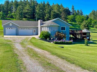 1129 FOOTHILLS RD, Sturgis, SD 57785