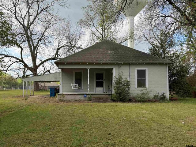 609 Walnut St, Mineola, TX 75773