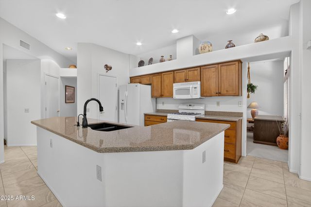 13619 W ROBERTSON Drive, Sun City West, AZ 85375