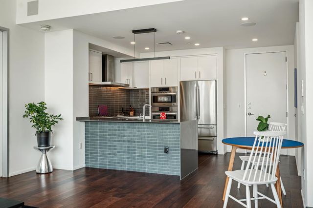 301 West Ave 2009, Austin, TX 78701