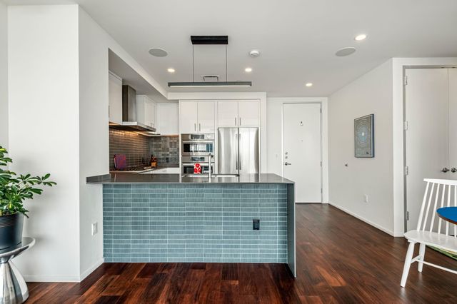 301 West Ave 2009, Austin, TX 78701