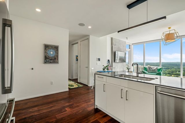 301 West Ave 2009, Austin, TX 78701