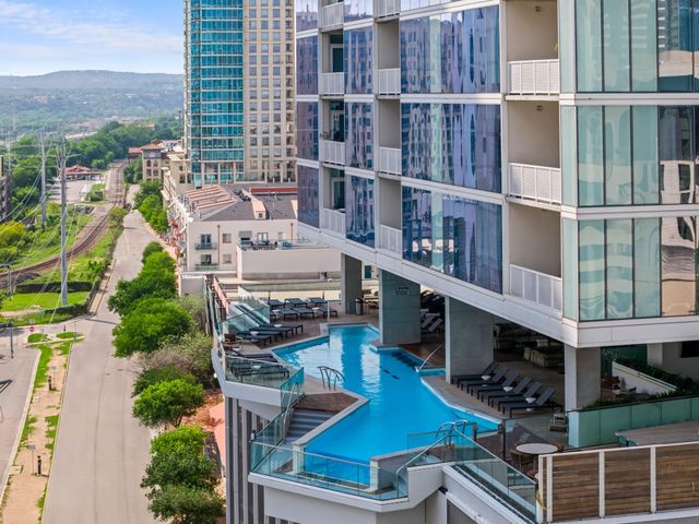 301 West Ave 2009, Austin, TX 78701
