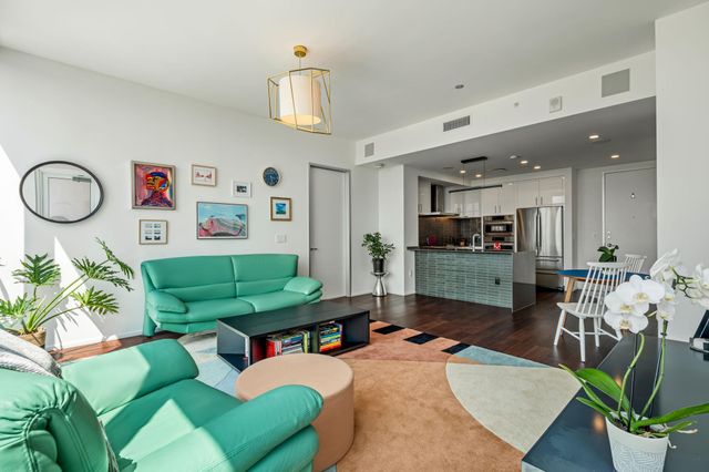 301 West Ave 2009, Austin, TX 78701