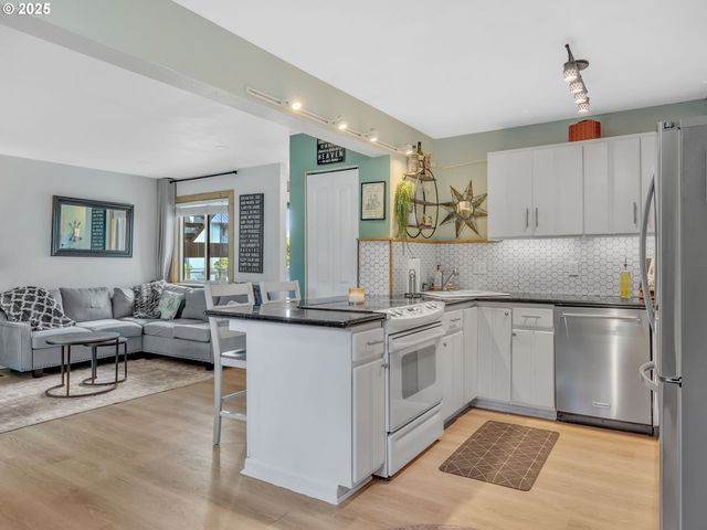 344 Ne SKIPANON Dr 344, Warrenton, OR 97146