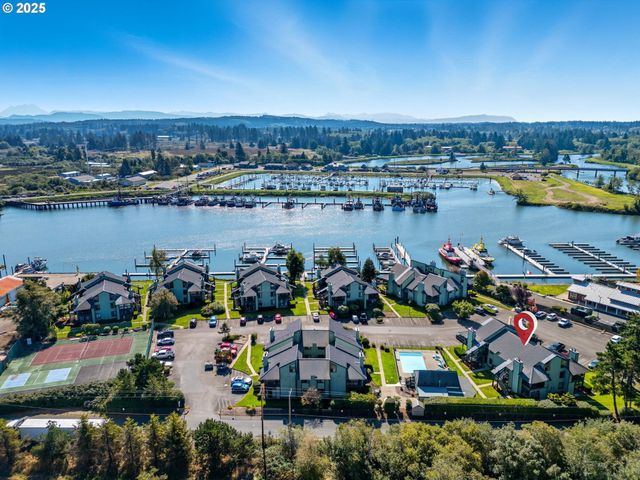 344 Ne SKIPANON Dr 344, Warrenton, OR 97146