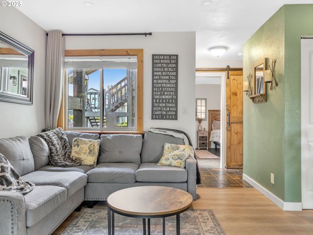 344 Ne SKIPANON Dr 344, Warrenton, OR 97146