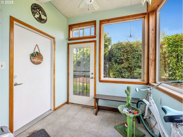 344 Ne SKIPANON Dr 344, Warrenton, OR 97146