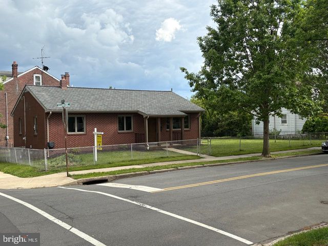 1040 INDIANA AVE, Trenton, NJ 08638