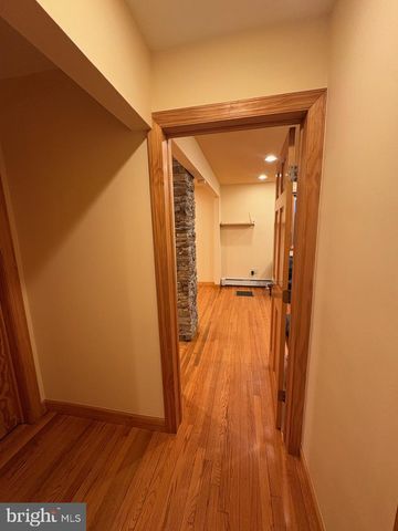 1040 INDIANA AVE, Trenton, NJ 08638
