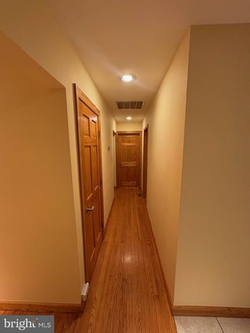 1040 INDIANA AVE, Trenton, NJ 08638