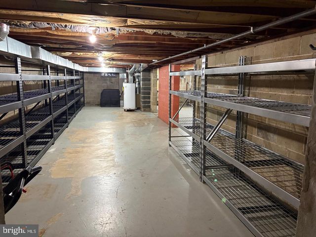 1040 INDIANA AVE, Trenton, NJ 08638
