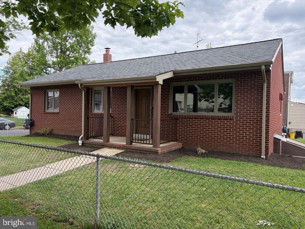 1040 INDIANA AVE, Trenton, NJ 08638