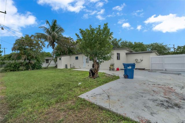 4375 SW 112th Ave, Miami, FL 33165