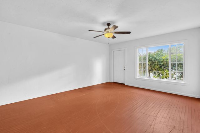 811 N B Street, Lake Worth Beach, FL 33460