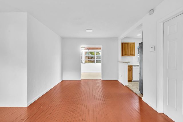 811 N B Street, Lake Worth Beach, FL 33460